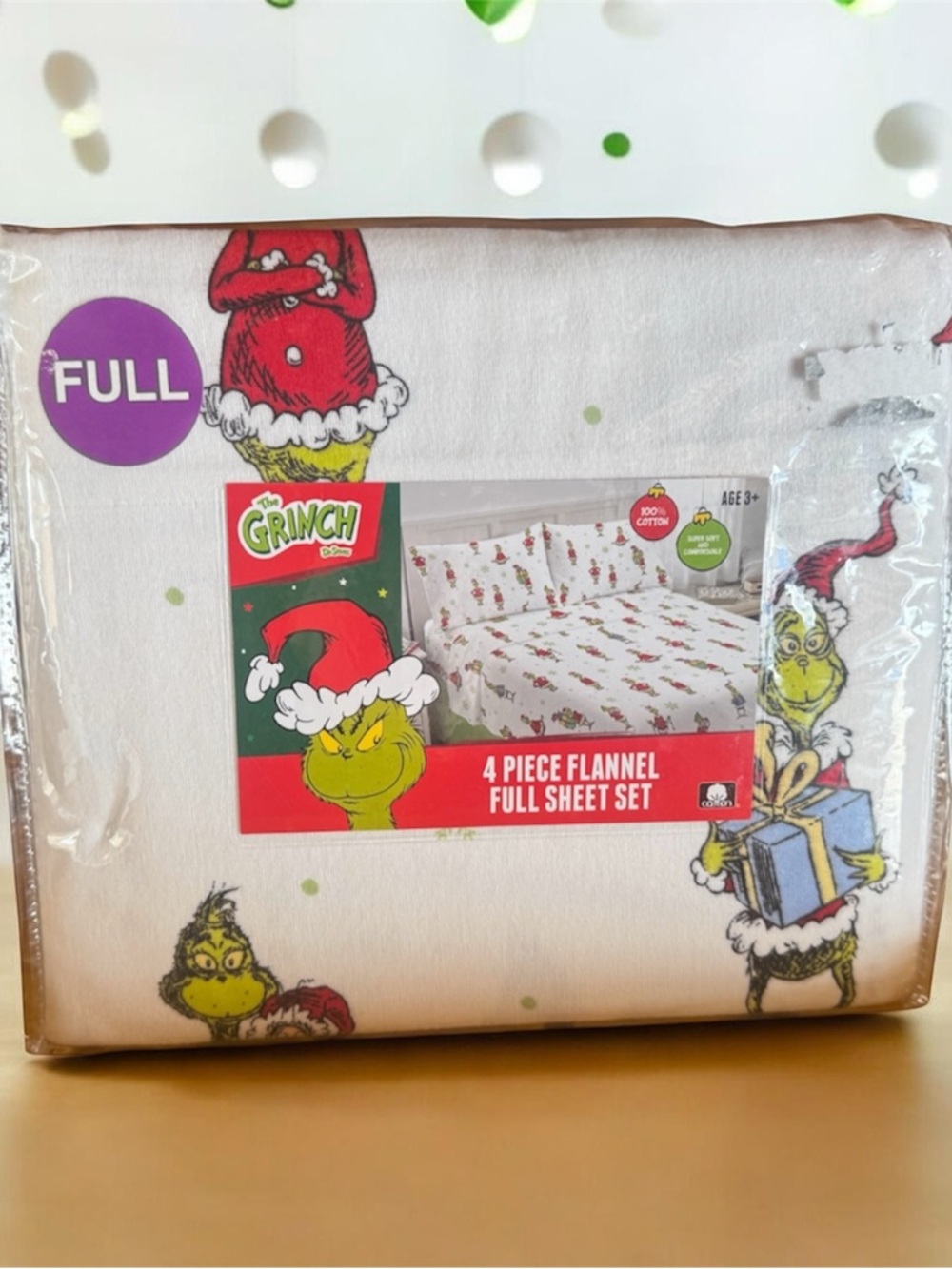 NewThe Grinch Full Size 4-Piece Flannel Sheet Set - White with Green & Red Print
